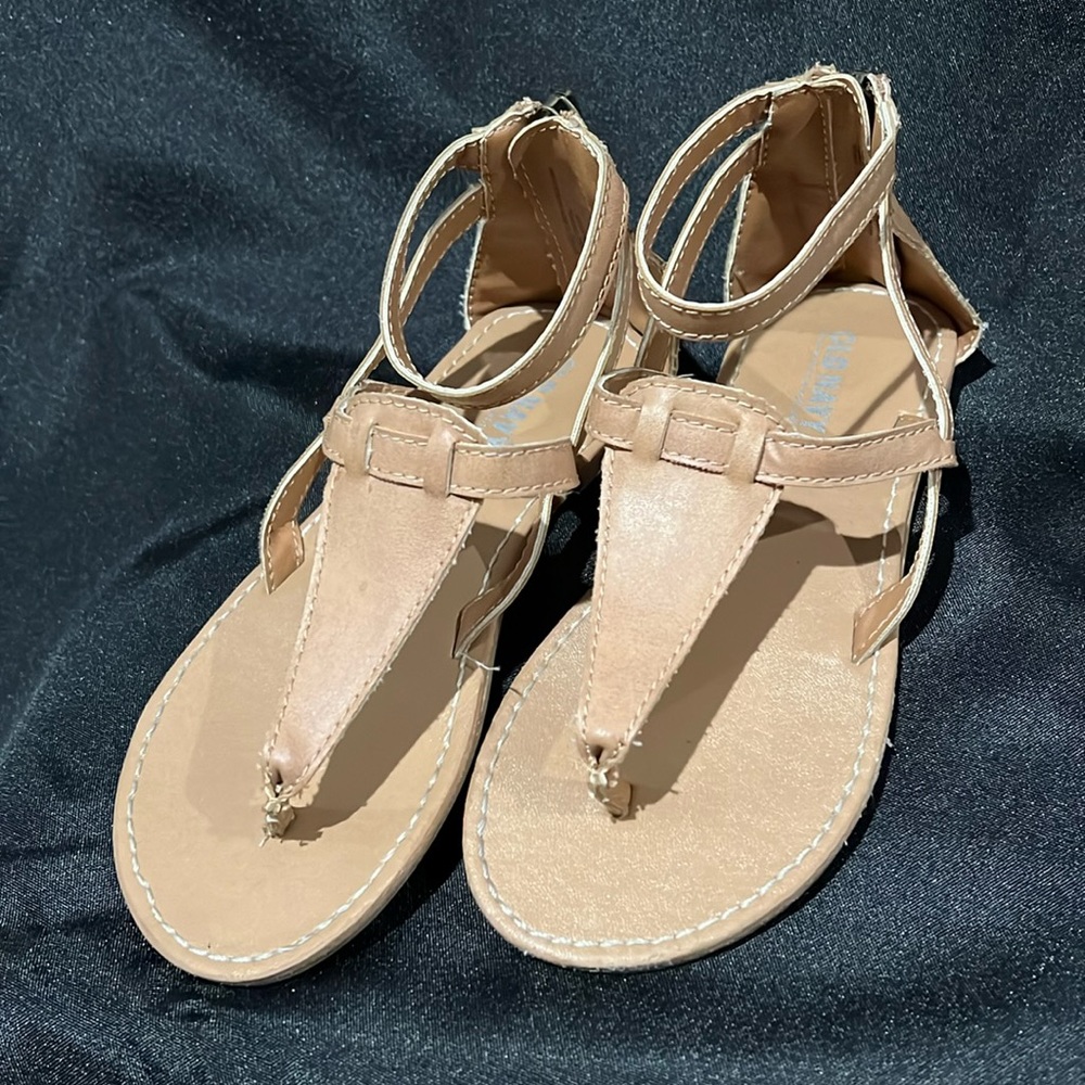 Old Navy Size 13 Tan Zipper Back Sandals, VGUC